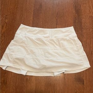 Lululemon white skirt size 6